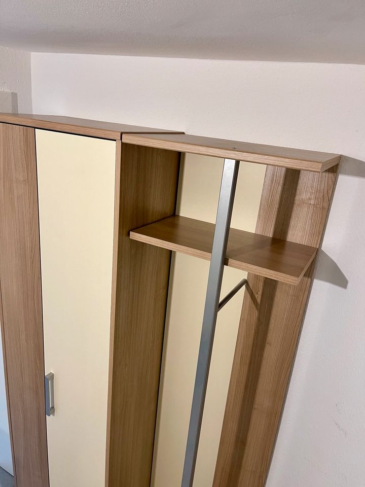 3-teilig Garderobe mit Schrank und Schuhschrank in Niederkassel