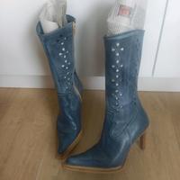 Blaue Lochmuster Lederstiefel von Synergy in Größe 36 Bayern - Sankt Wolfgang Vorschau