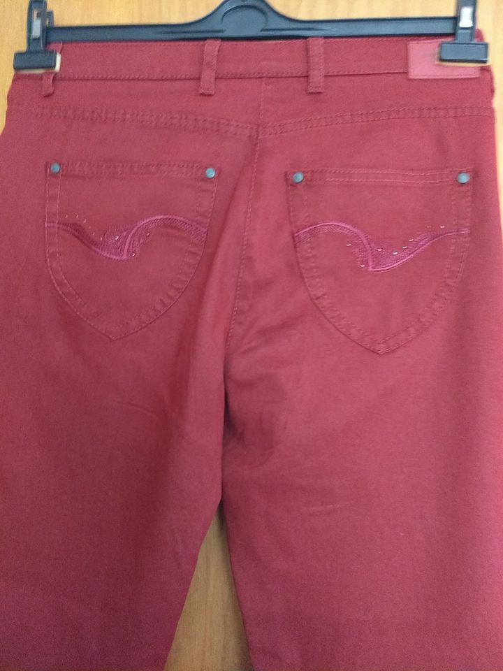 Jeanshose, Strechhose von RAPHAELA in Gr. 38/40 in Schwülper