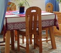 Tisch mit 4 Stühlen aus echt Holz 125 € Nur Abholung Rheinland-Pfalz - Rumbach Vorschau