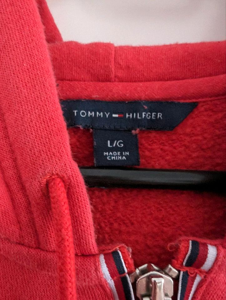 7 Teile Kleiderpaket Zipper Jacken Tommy, Adidas, GAP, Nike in Hanau