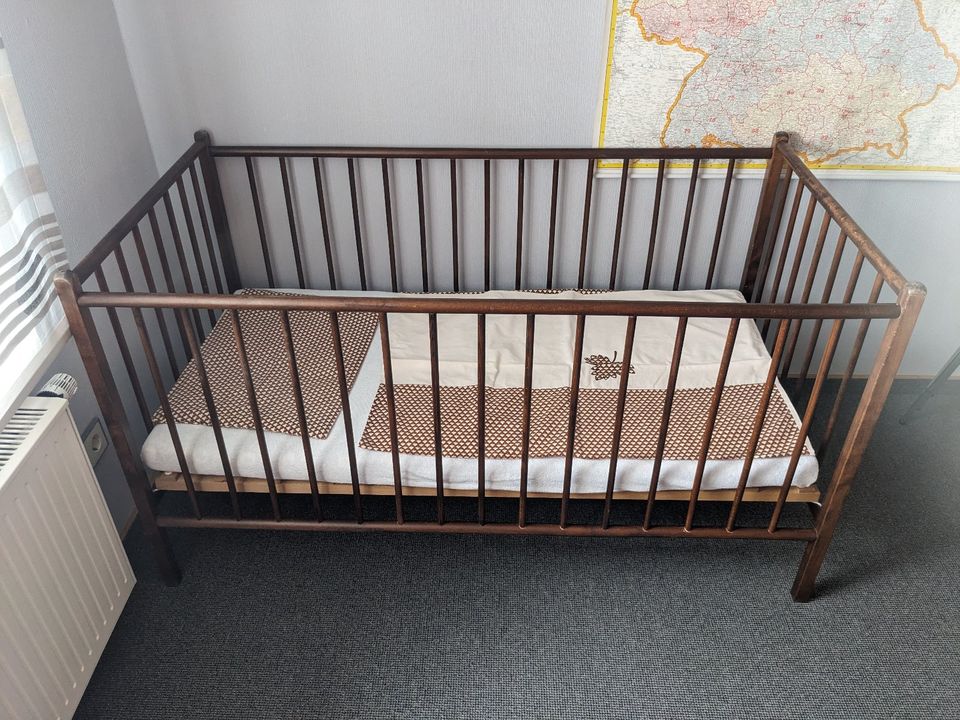 Kinderbett 70x140 mit Bettwäsche in Senden