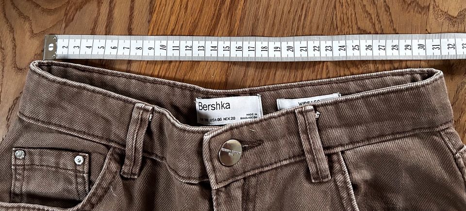 Wide leg Jeans von Bershka, Gr 34-36, braun in Hüttenberg