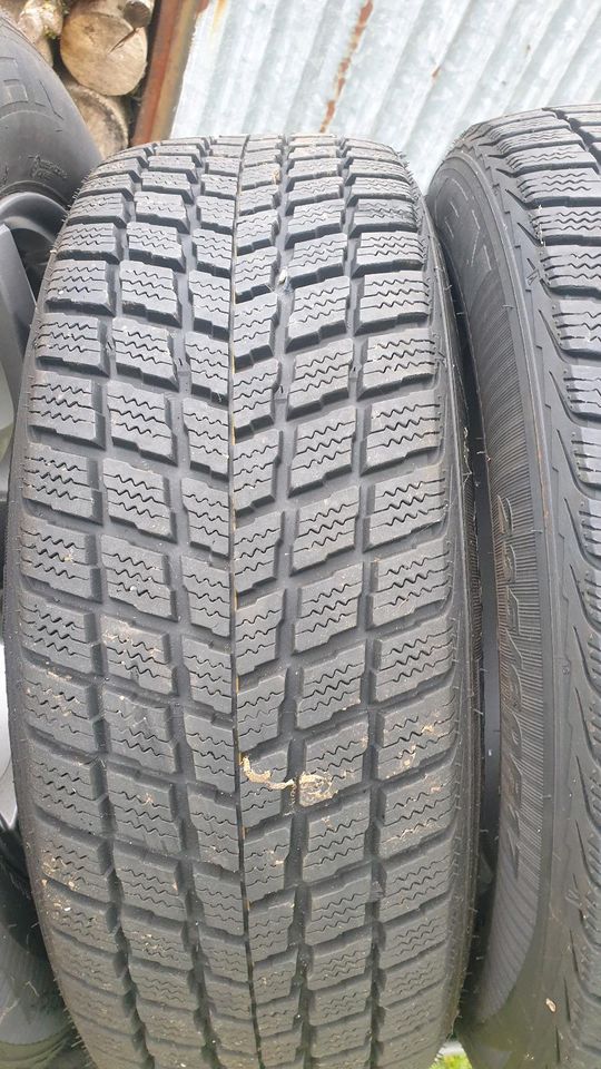 Winterreifen 235/60 R17  106H auf Alufelgen  7.5Jx17 EH2+ in Niederstotzingen