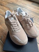 Tommy Hilfiger Sneaker ~ Gr. 41 ~ ♥️ neu & ungetragen♥️ Niedersachsen - Oldenburg Vorschau
