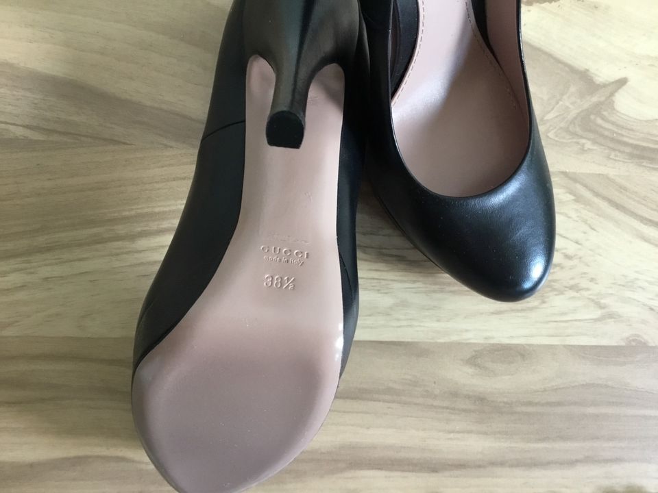 Gucci Pumps, High Heels, schwarz, NEU und ungetragen in Köln