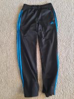 Adidas Hosen, Jogginghosen,Sporthosen,Shorts,Gr. 152,neuwertig!! Nordrhein-Westfalen - Brakel Vorschau