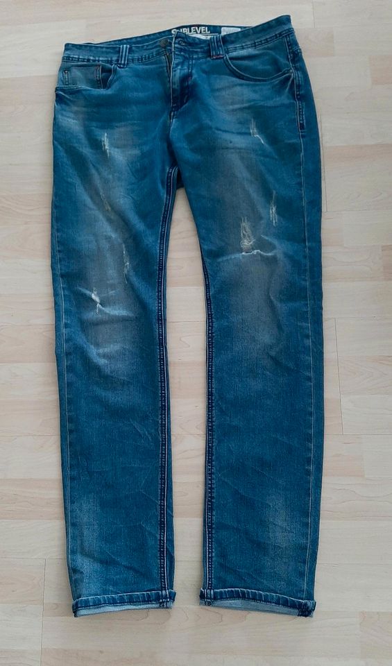 Jeans neuwertig gr. 32/32 in Schongau