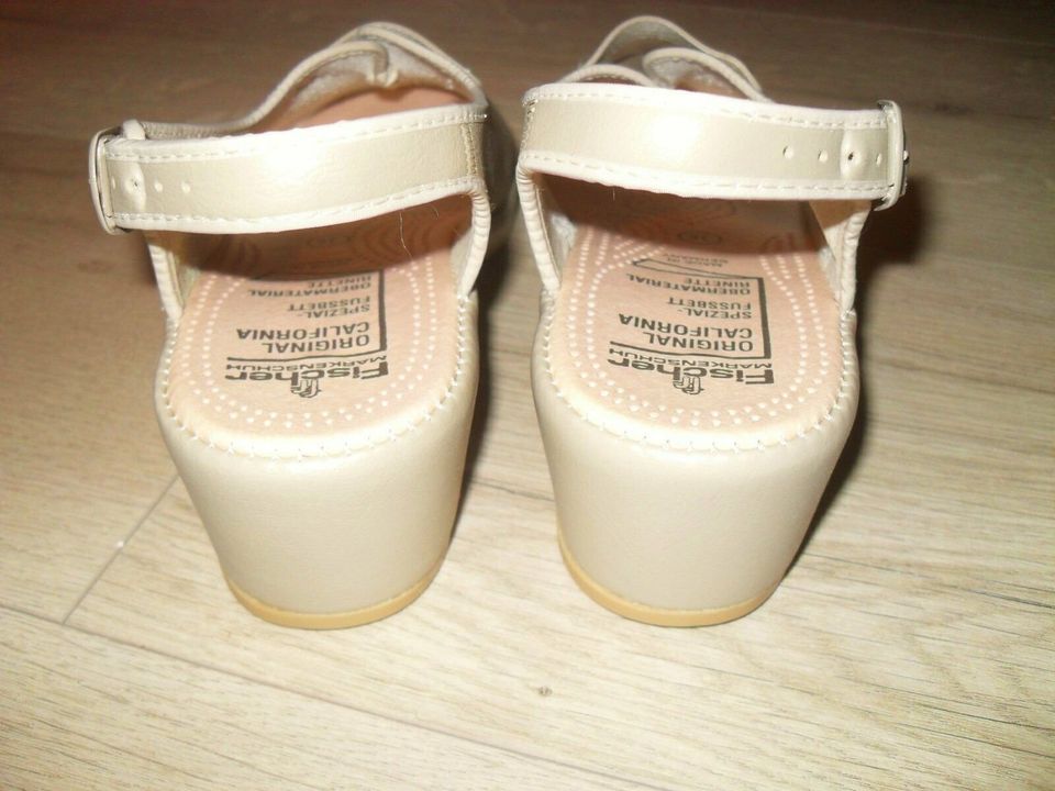 Neu,Fischer original california, 35 / 36 Sandalette, Pumps,Schuhe in Winsen (Aller)