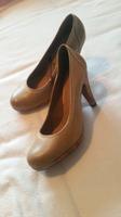 Dunkelbeige Pumps/High Heels von Venturini aus Leder *NEU* Dirndl Bayern - Herrieden Vorschau