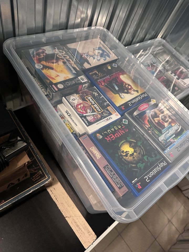 Sammlung Games/konsolen und Pokémon Karten in Dresden