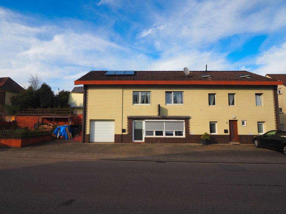 VOLL VERMIETETES, RENDITESTARKES MEHRFAMILIENHAUS in Dellfeld