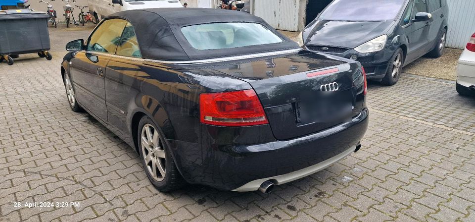 Audi A4 2.4 V6 Cabrio LPG Gas S Line in Herne