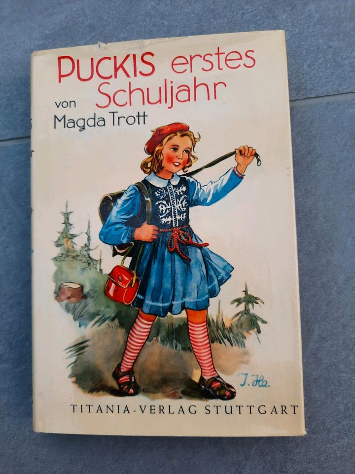Puckis erstes Schuljahr von Magda Trott in Landesbergen
