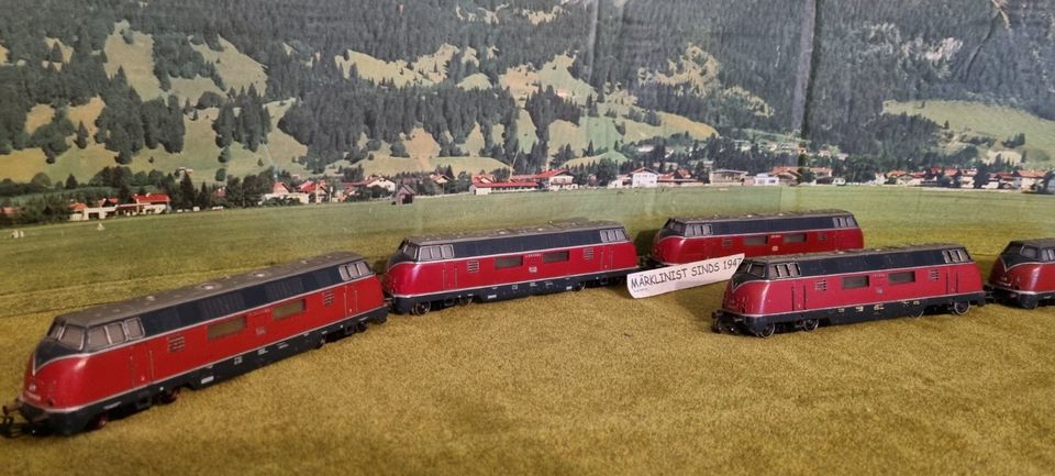 Märklin 3021 V - 200 Diesellokomotive 5 x 30,00 in Rhede