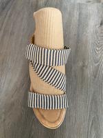 Tamaris Pantoletten Schuhe Sandaletten Gr 40 Nordrhein-Westfalen - Delbrück Vorschau