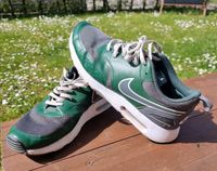 Turnschuhe NIKE in Farbe grün Gr. 44 Bayern - Karlsfeld Vorschau