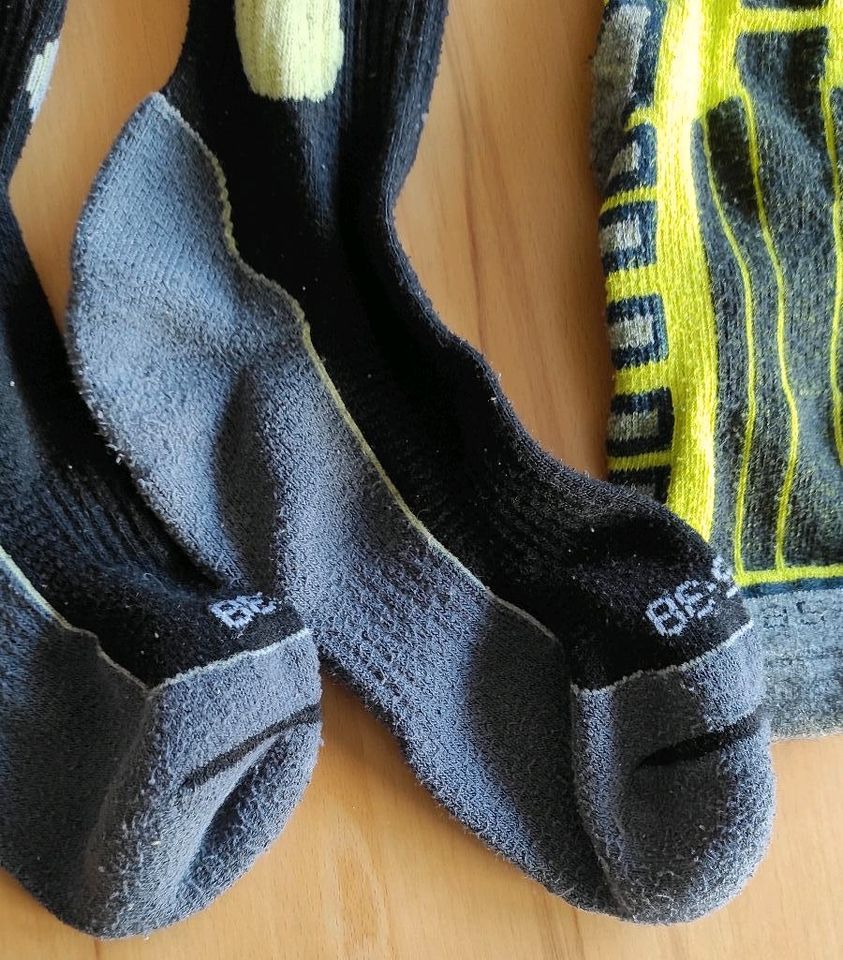 Ski Socken Gr.35-38 in Obertshausen