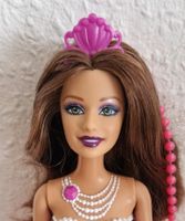 Barbie Puppe Mattel 2013 Meerjungfrau mit Kamm  und Perlenband Niedersachsen - Algermissen Vorschau