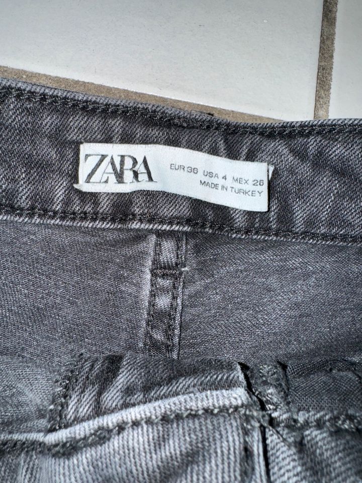 Zara Hosen Damen Jeans in Alzenau