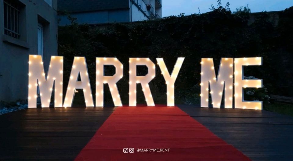 MARRY ME HOLZBUCHSTABEN LED in Dortmund