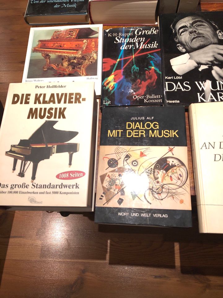 Div. musische Bücher - Wagner Karajan Klavier Strauss Bach in Neuenkirchen