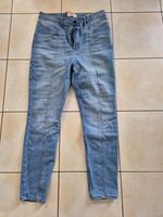 Wrangler Jeanshose gr.L Skinny TOP ZUSTAND Berlin - Kladow Vorschau
