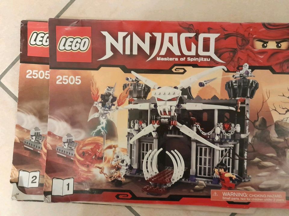 Lego Ninjago 2505 Garmadons Festung in Siegen