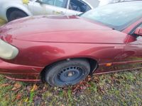 Opel Omega B V94 Kotflügel links rot 549 Bj.99 Niedersachsen - Bremervörde Vorschau