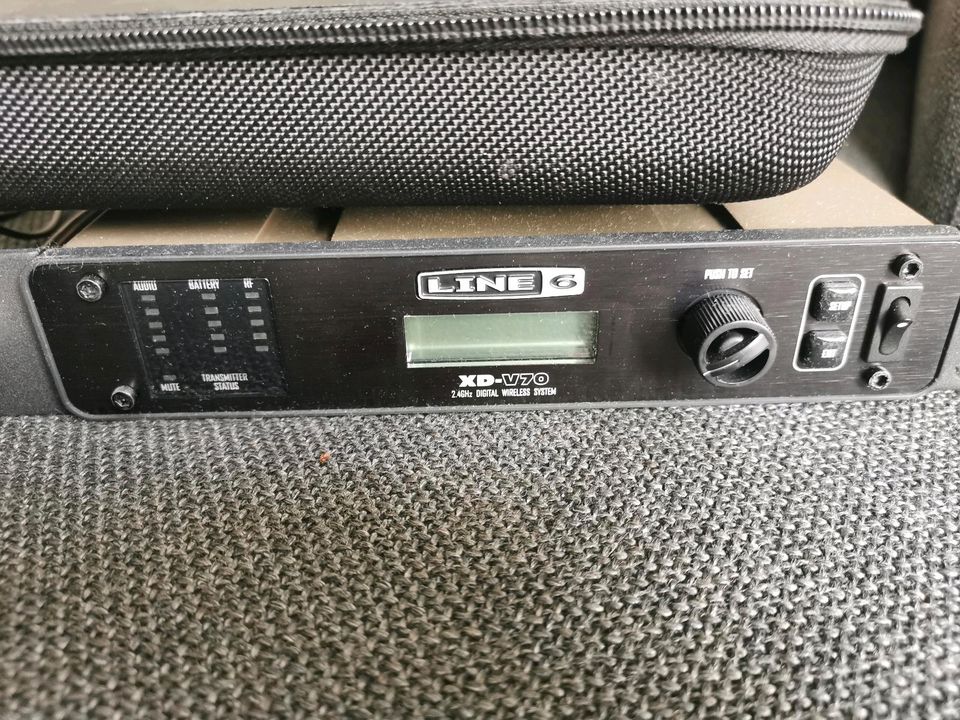 Line6 XD V70 L Funkstrecke Bass Gitarre Lavellier Funk Mikrofon in Wuppertal