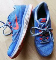 Sportschuhe Laufschuhe NIKE Dual Fusion Run 3 - Größe 39 Saarland - Ottweiler Vorschau