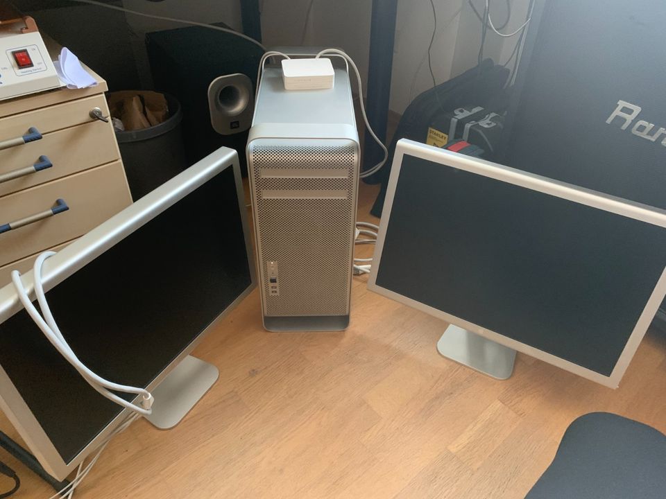 Zu verkaufen Computer Mac Pro 5.1 2010 + 4 Monitore Apple Cinema in Augsburg