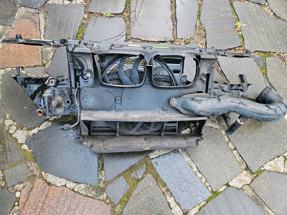 BMW e39 Frontmaske Schlossträger in Zwingenberg