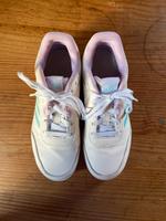 Ich BIETE: Adidas Schuhe Gr.38 in weiß-Türkis-rosa Sachsen - Radeberg Vorschau