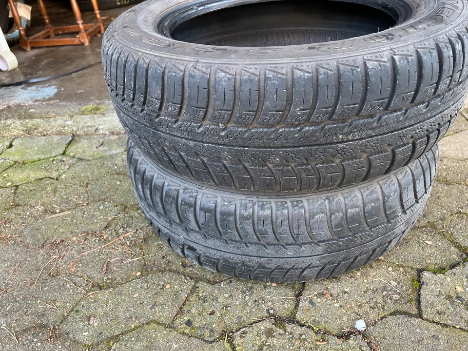 2 St Goodyear Winter Reifen 185/65/R15, 2015, 6 mm, 2 Stück in Hannover