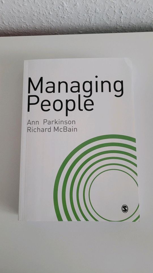 Managing People von Parkinson + McBain, Buch in Hann. Münden