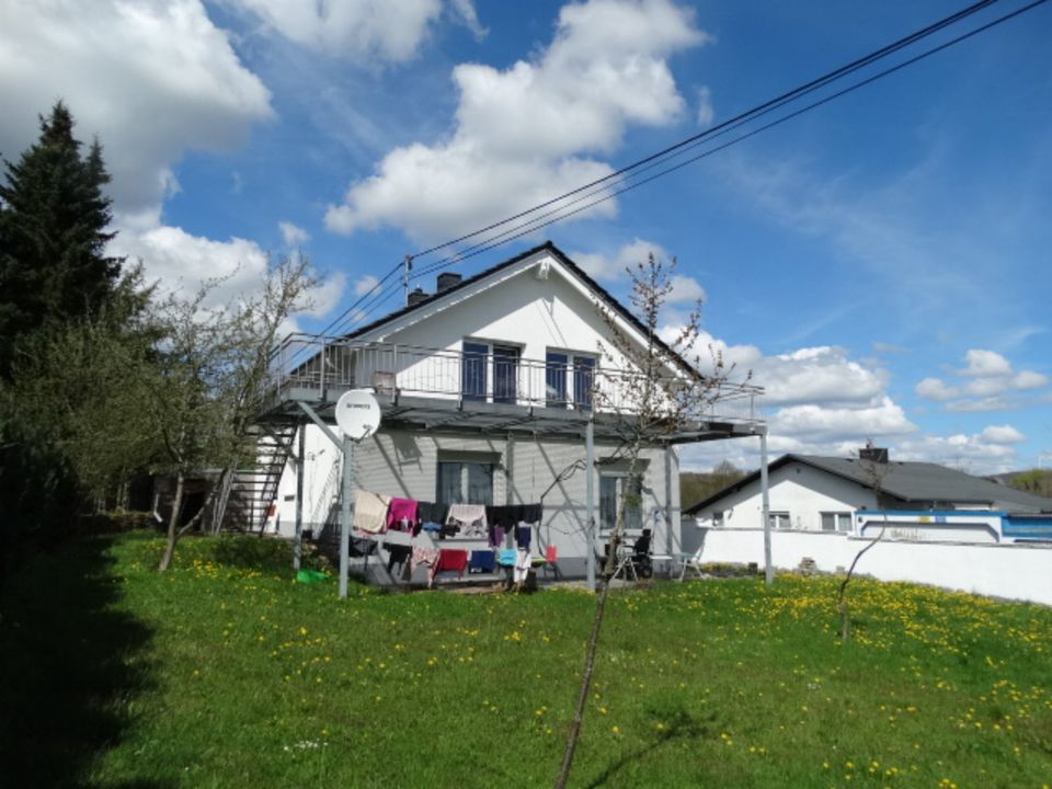 Top energieeffizient saniertes Wohnhaus in schöner Lage und ebenem Grundstück im Westerwald in Hüblingen