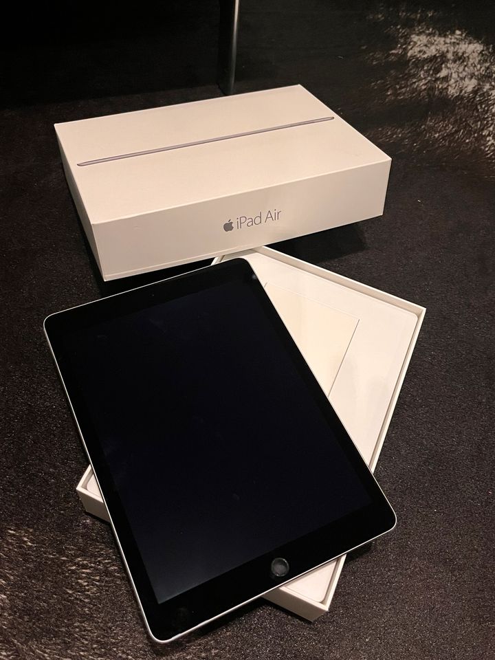 Apple iPad Air (Modell Jahr Ende 2014) Kauf 2017 in Rodgau