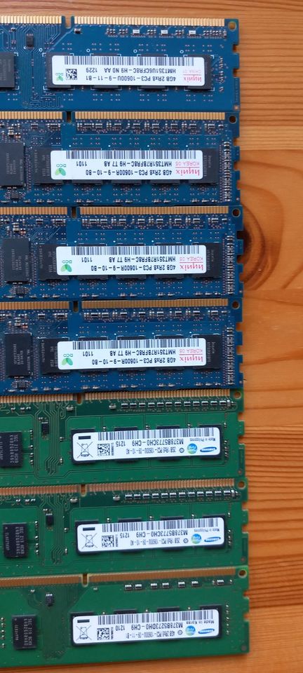 RAM DDR3 4GB 2GB teilweise ECC in Dierdorf