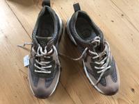 TOPP - NEUE Sneaker der Marke "Bugatti" / Größe 39 Sachsen - Radebeul Vorschau