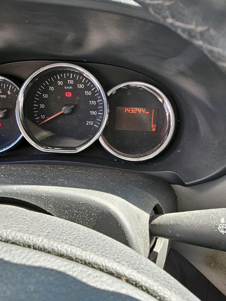 Dacia Lodgy 1,2 Klima Euro 5 in Essen