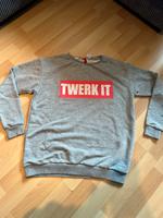 Grauer H&M “Twerk It” Sweatshirt – Größe S Hessen - Eschborn Vorschau