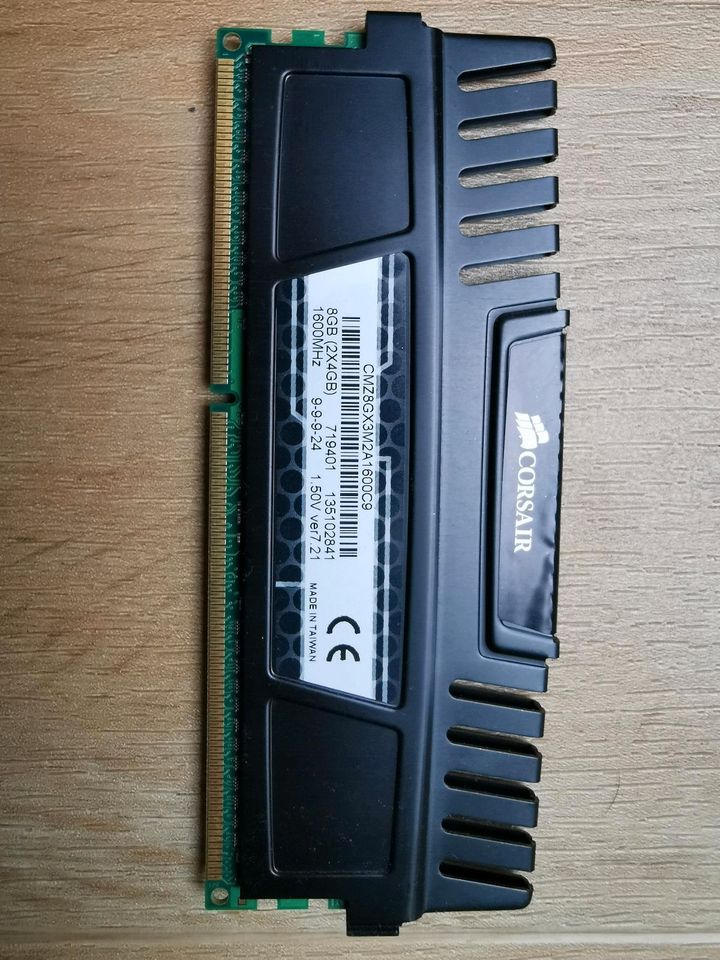 16GB-Kit Corsair Vengeance DDR3 RAM 1600 in Essen