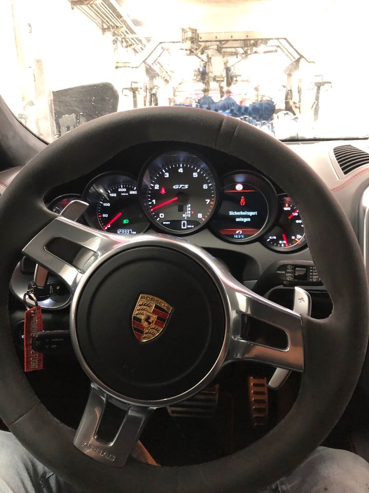 Porsche  Cayenne GTS in München