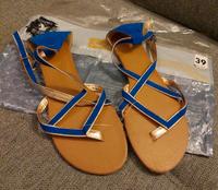 Sandalen  / Zehentrenner 39 Hessen - Rodgau Vorschau