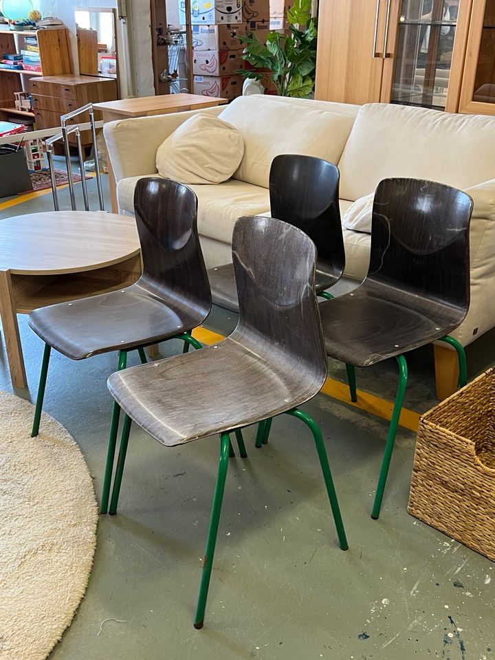 DDR Stapelstühle Stühle Stuhl Preis pro Stück in Schwerin