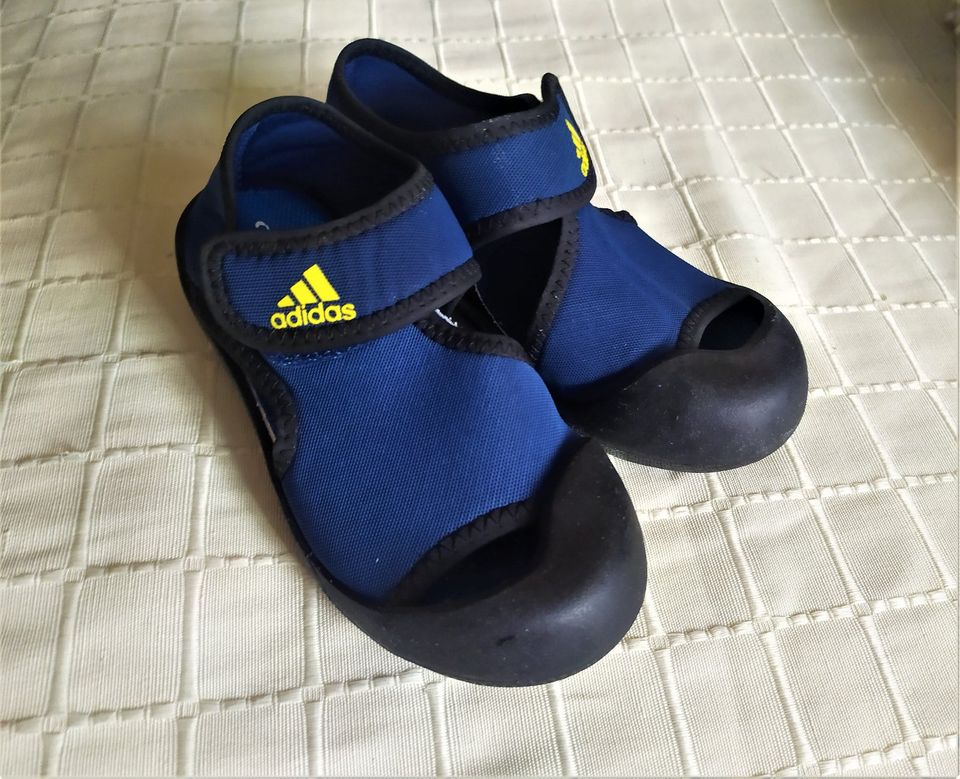 neuw. tolle,stabie Kinder Badeschuhe,Freizeitschuhe Gr.29 ADIDAS in Dresden