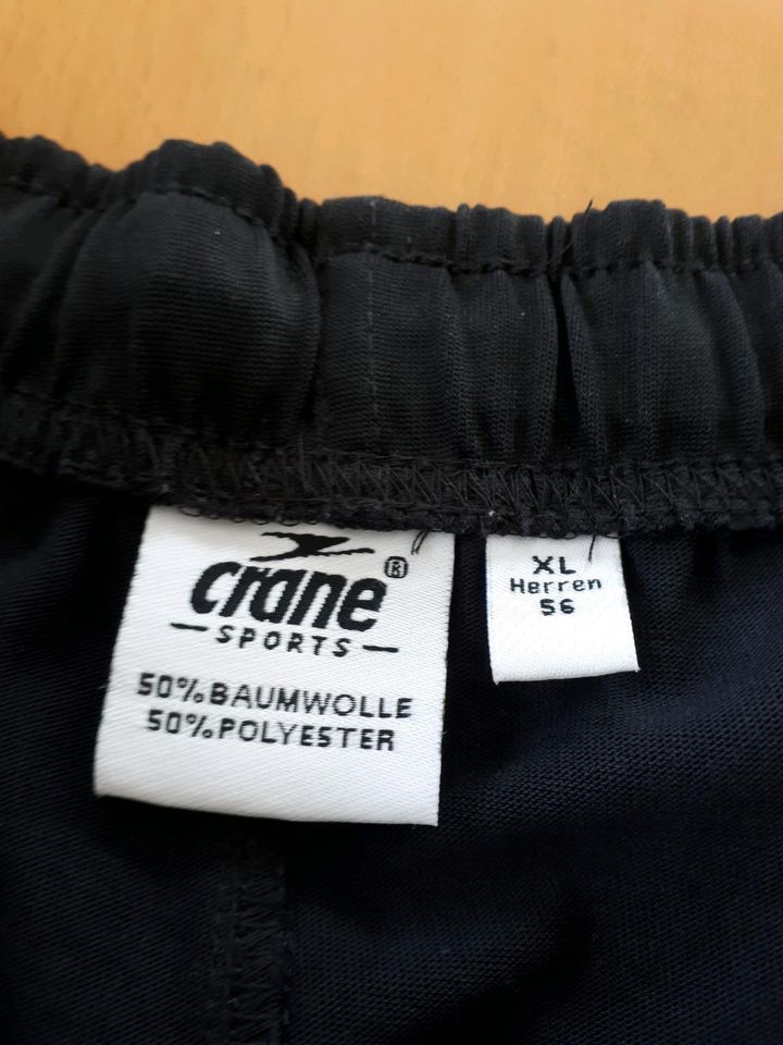 kurze Hose, Shorts, schwarz, Gr. 56, crane, mit Taschen in Bornheim