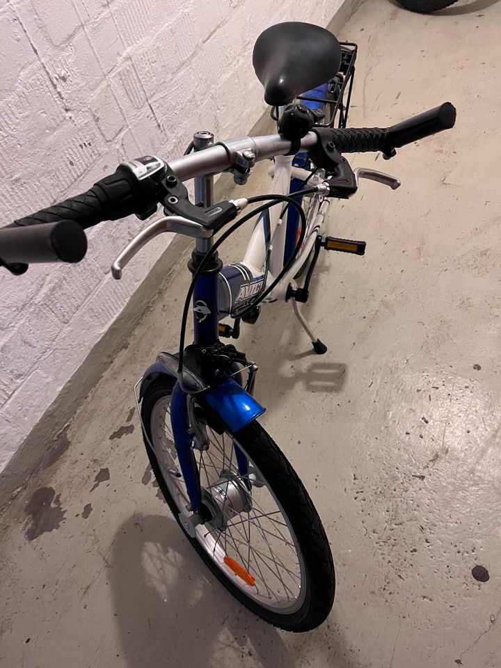 AVIGO Fahrrad Kinderfahrrad 20 Zoll  blau weiß in Göttingen