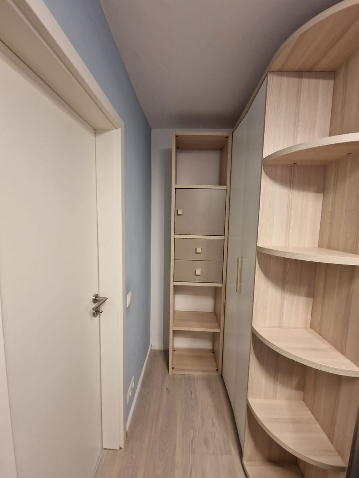 Wellemöbel begehbarer Eck-Kleiderschrank - Jugendzimmer in Oststeinbek